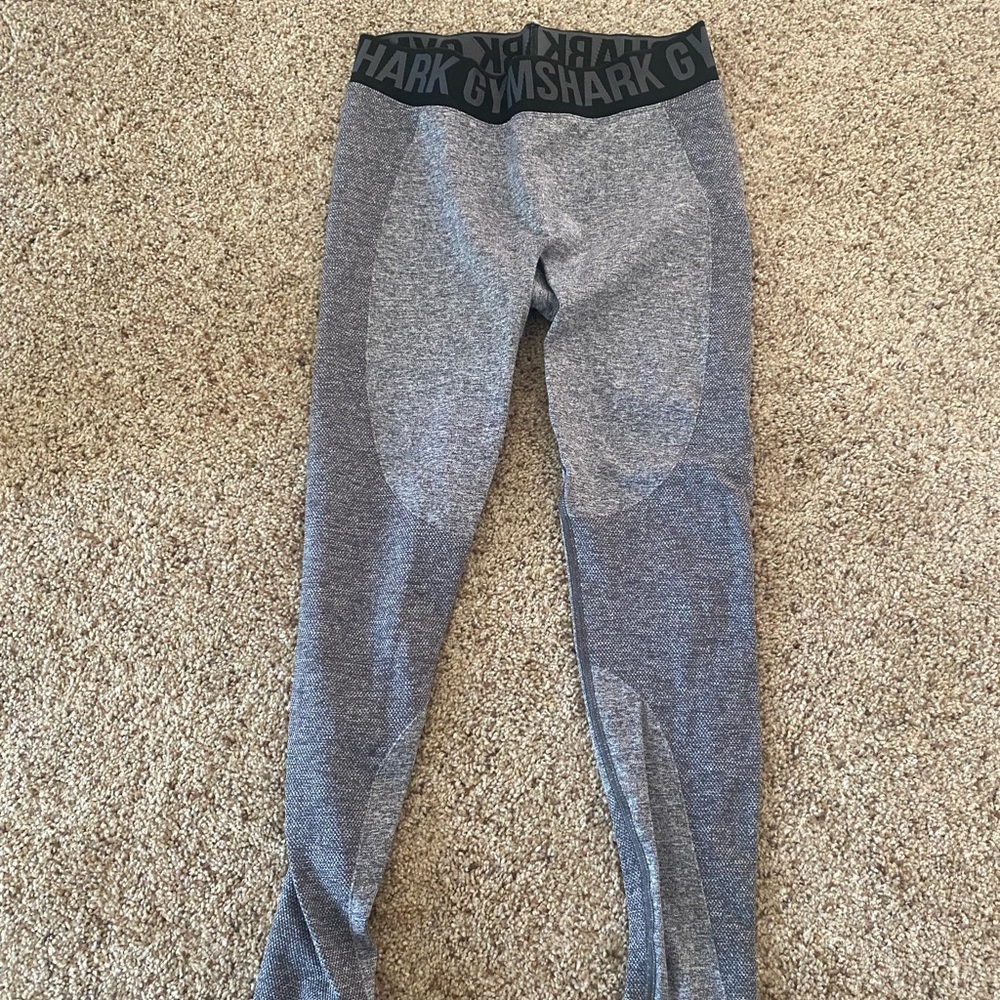 grey gym shark leggings